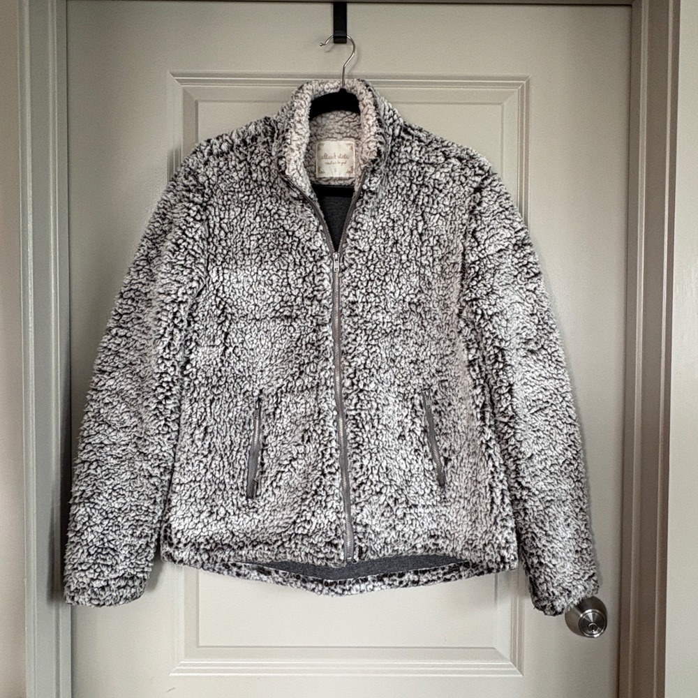 Altar'd State Charcoal Sherpa Teddy Fleece Full Zip Jacket Small